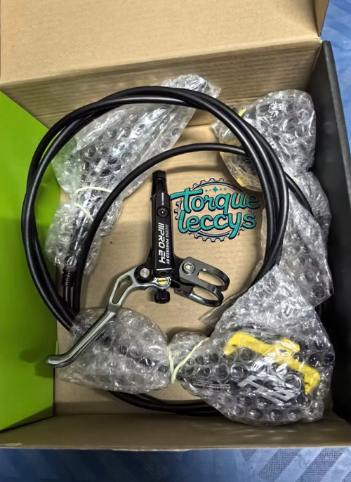 IIIPRO E4 4 Piston brakes